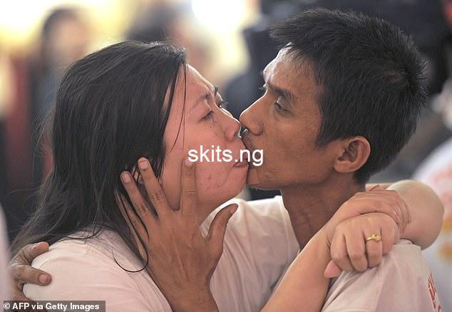 Couple who hold world record for the longest kiss after locking lips for 58 hours and 35 minutes reveal theyre no longer together