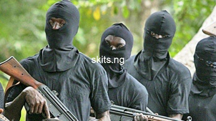 Stray bullet kills woman as gunmen kidnap poly student in delta