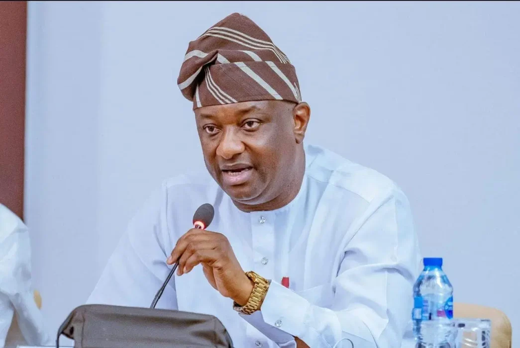 There will be no summer flights for foreign airlines that fail to patronise nigerian caterers keyamo