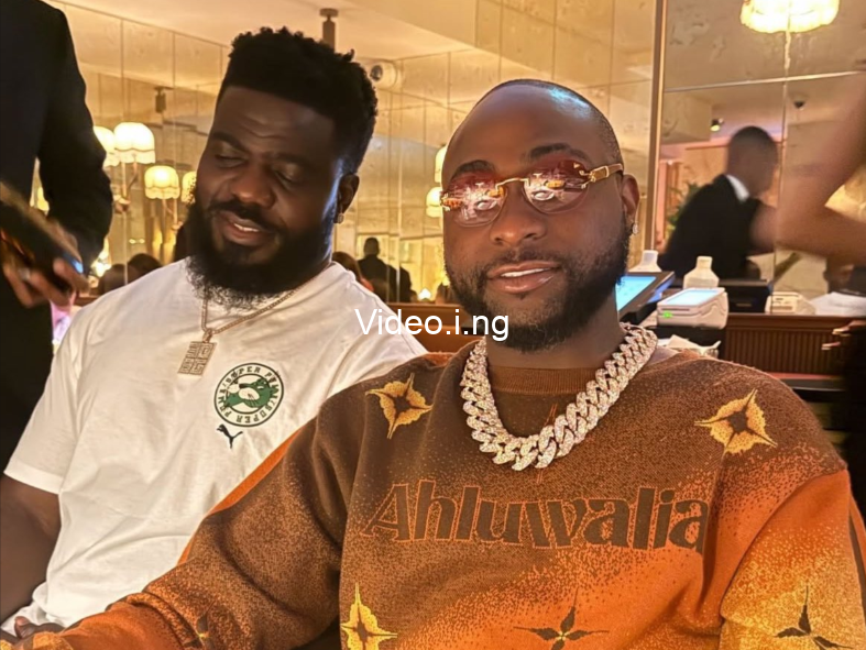 Davido gifts his pa lati a range rover as a birthday present