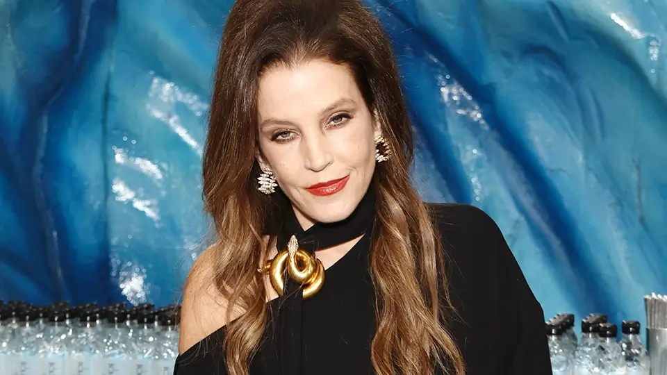 I never want to be in a room with him again lisa marie presley revealed her intense hatred for tom cruise for one reason despite having no ties to his movies