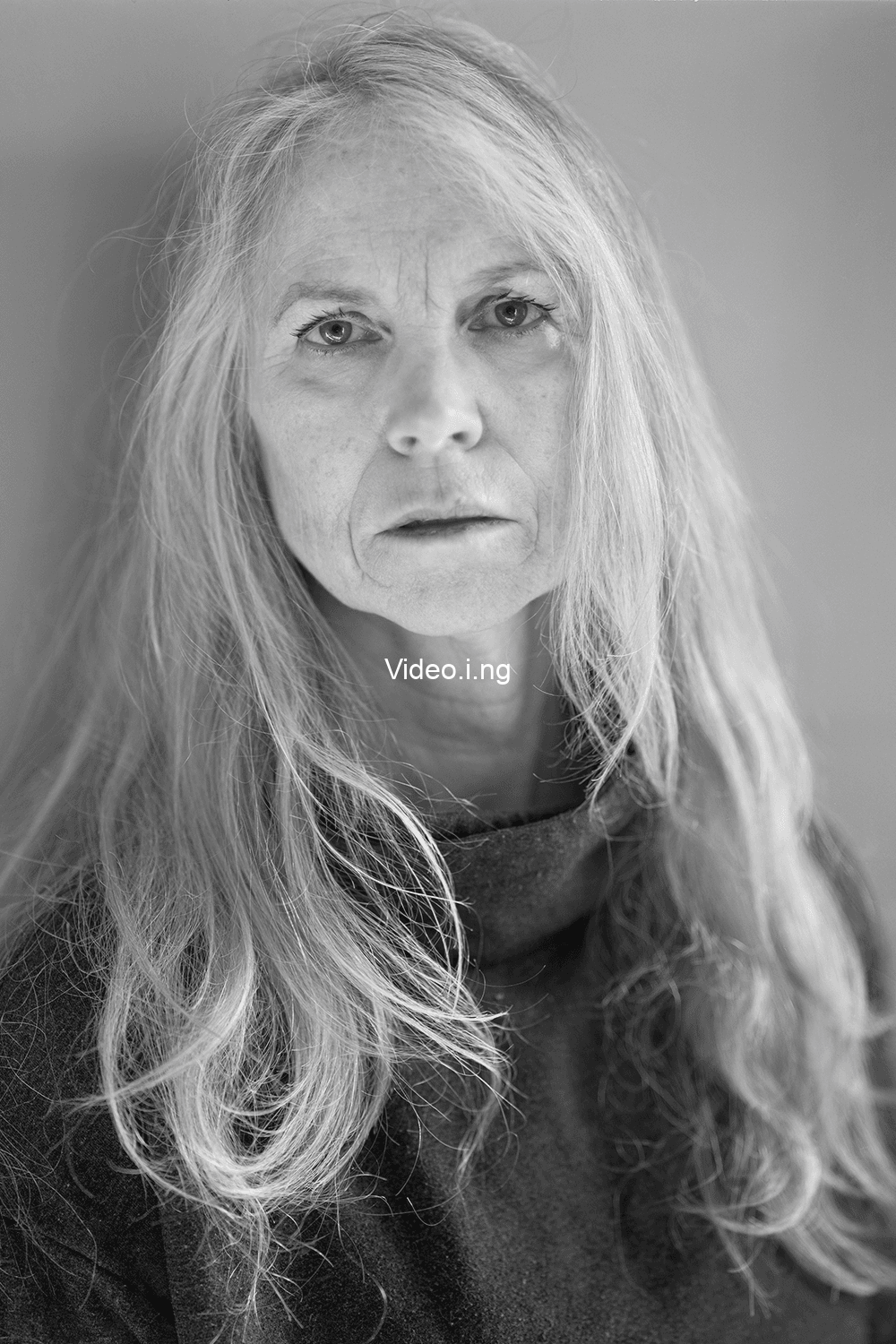 Jealous wife distrusted every woman around her husband but was shattered when he abandoned her