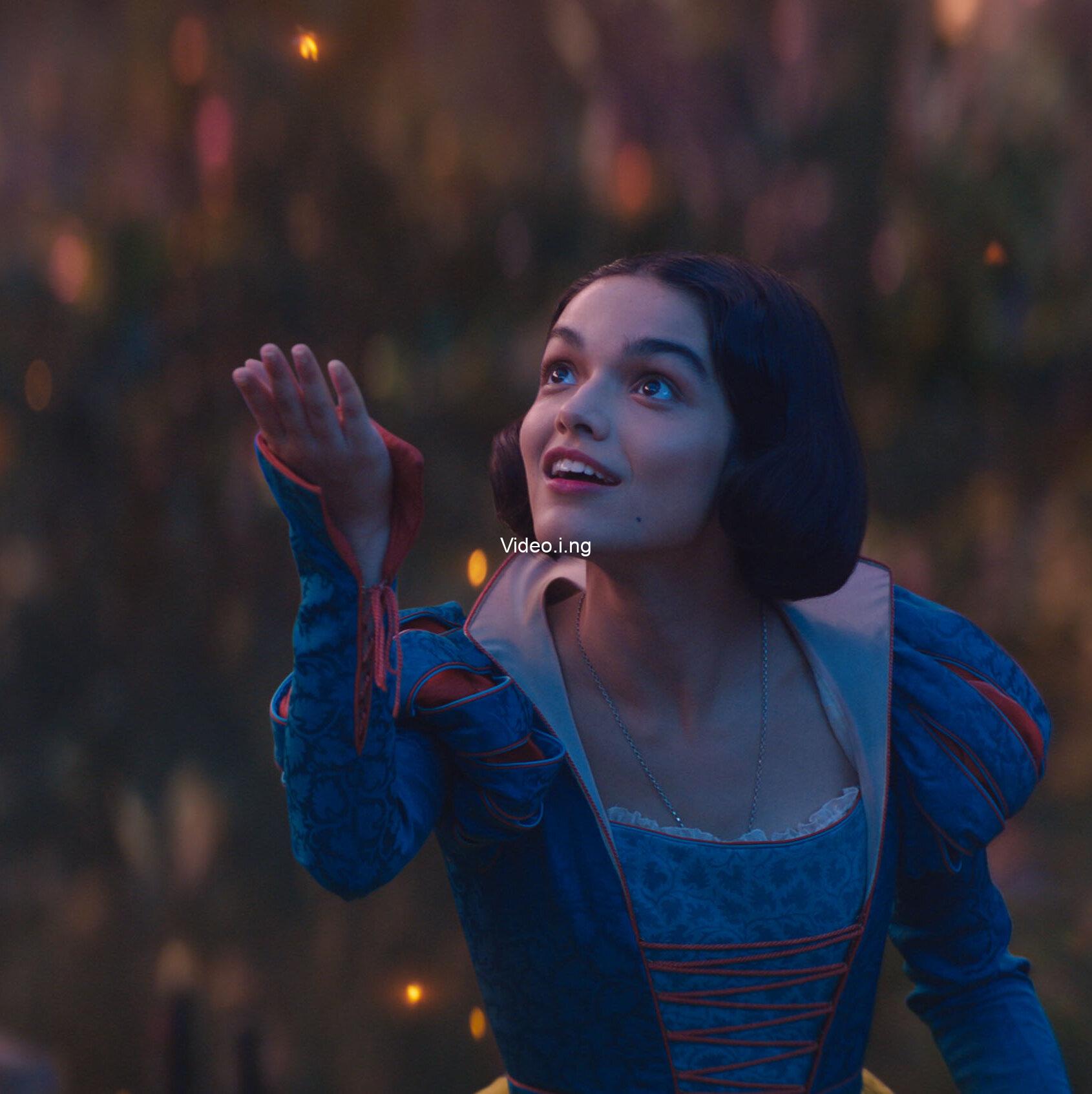 Snow white rachel zegler shrugs off criticism of controversial disney remake