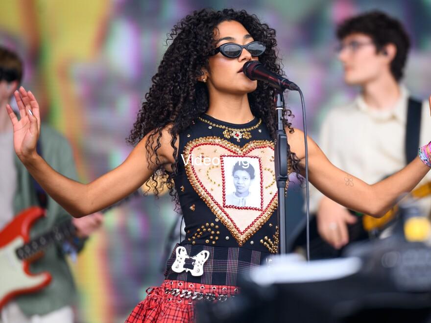 UK Chart History: Olivia Dean Becomes First British Woman With 10 Weeks at No. 1