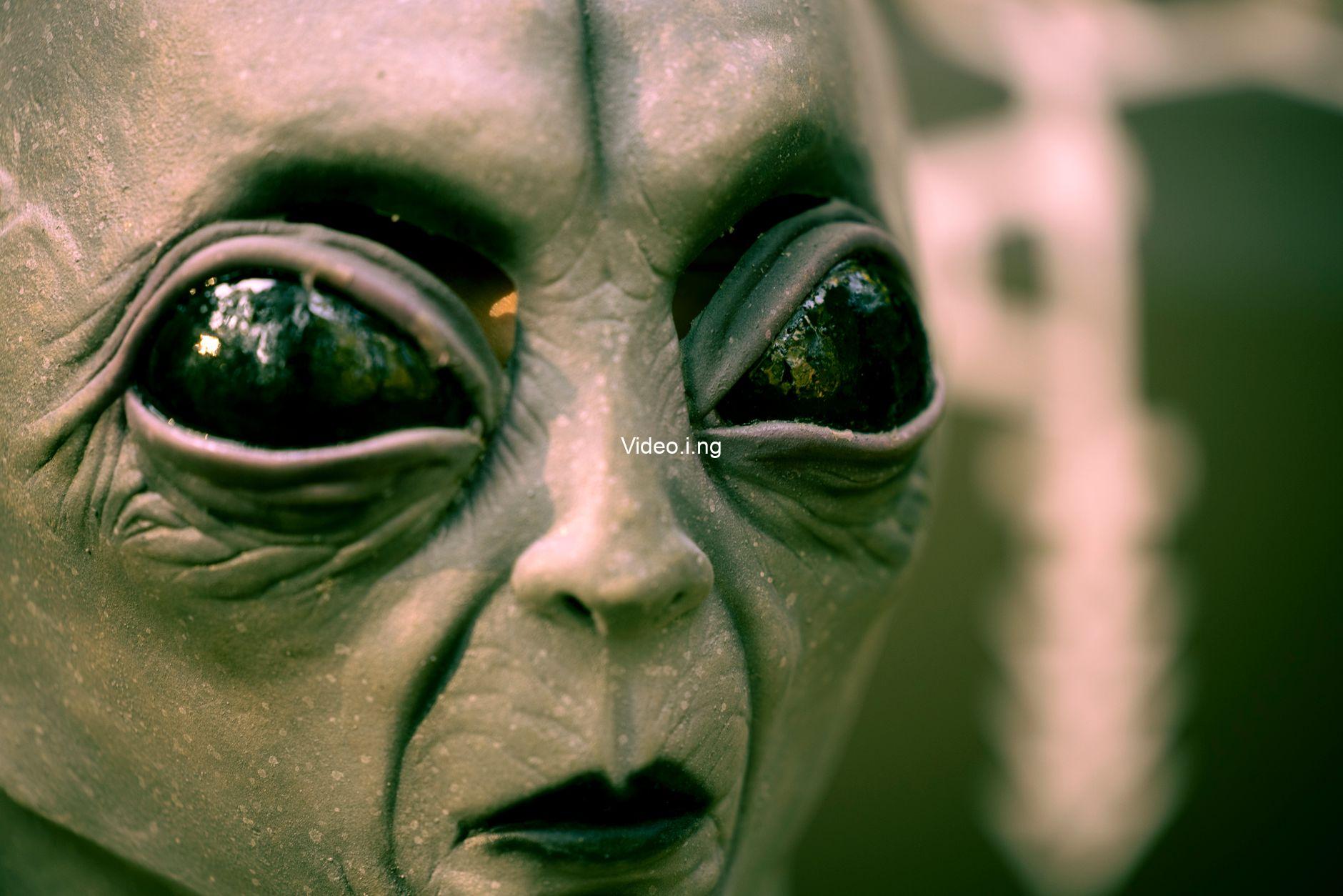 Roger Ebert’s Best and Worst Alien Movies