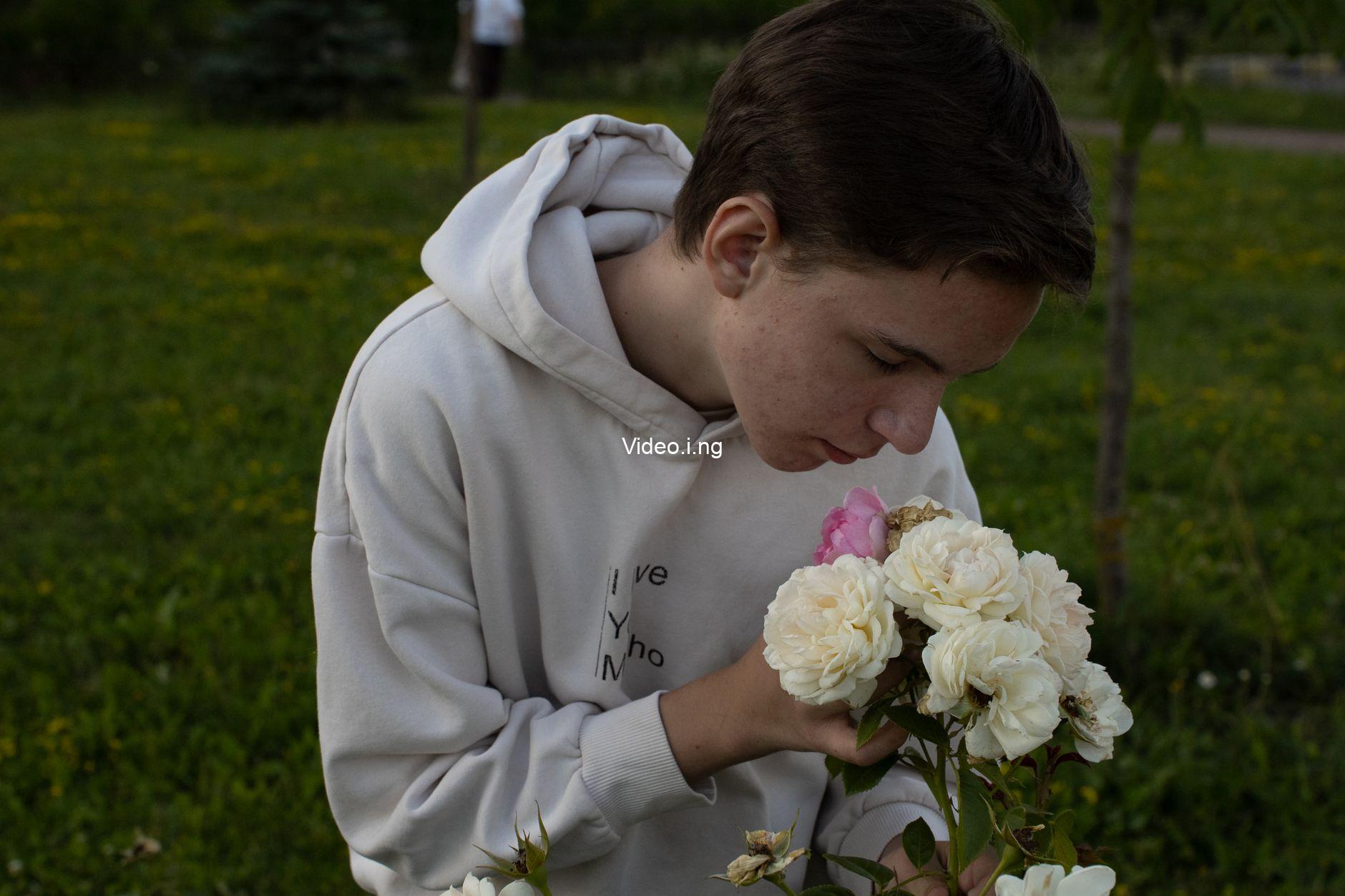 “Elle” Does Its Best to Smell Like Teen Spirit