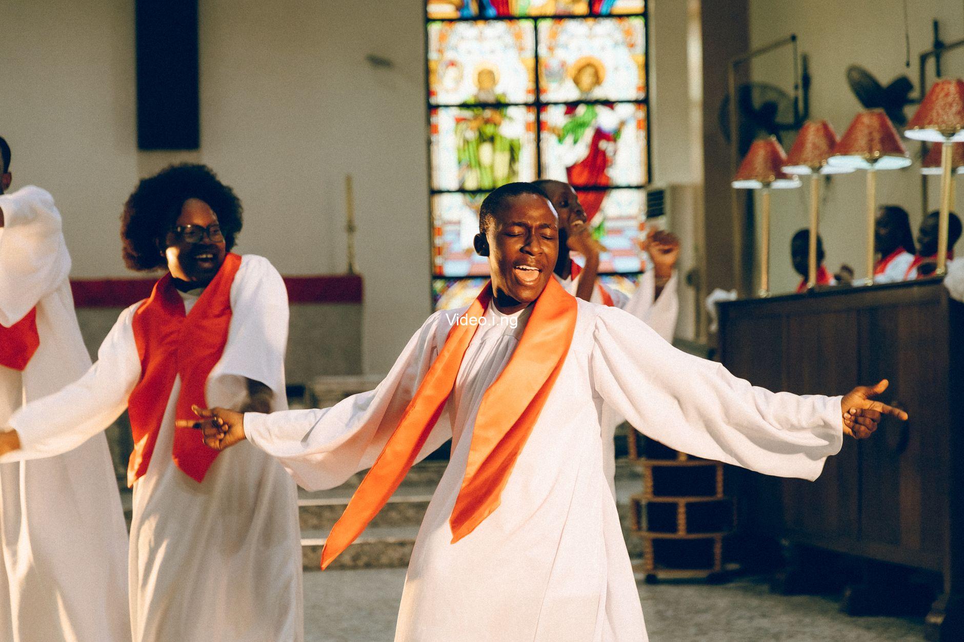 The Lord Be Magnified – African Children’s Choir & Ron Kenoly