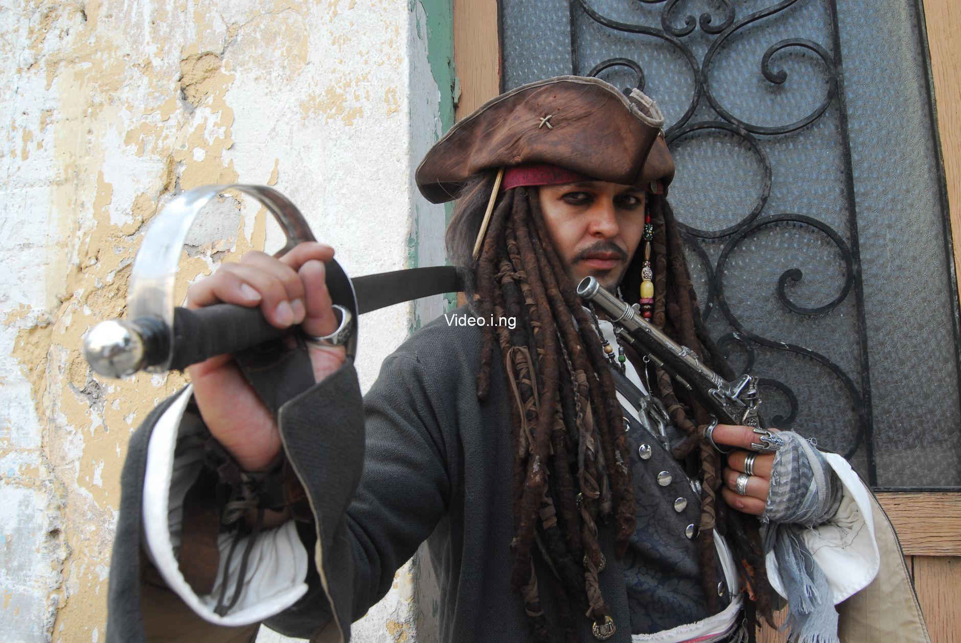 Pirates of the Caribbean Officially Resumes Talks With Johnny Depp for Return
